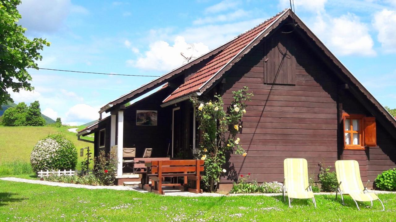 Wooden House Nela Near Plitvice Lakes Смолянац Экстерьер фото