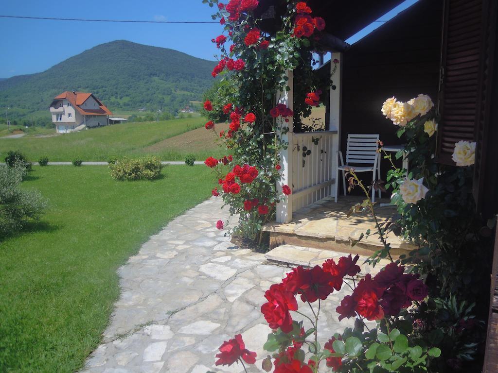 Wooden House Nela Near Plitvice Lakes Смолянац Экстерьер фото